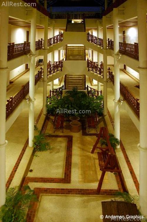 South Sea Karon Resort 10